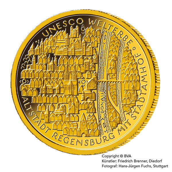 Goldeuro 100 € 2016 ALtstadt Regensburg Die Münze Goldeuro zeigt die Bildseite von 2016 Altstadt Regensburg bei der Moroder Scheideanstalt