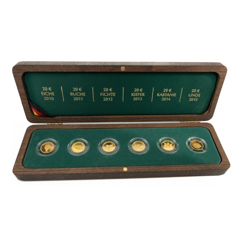 Komplett-Set der 20 Euro Goldmünzen Deutscher Wald in Präsentationsbox mit den Motiven Eiche, Buche, Fichte, Kiefer, Kastanie und Linde