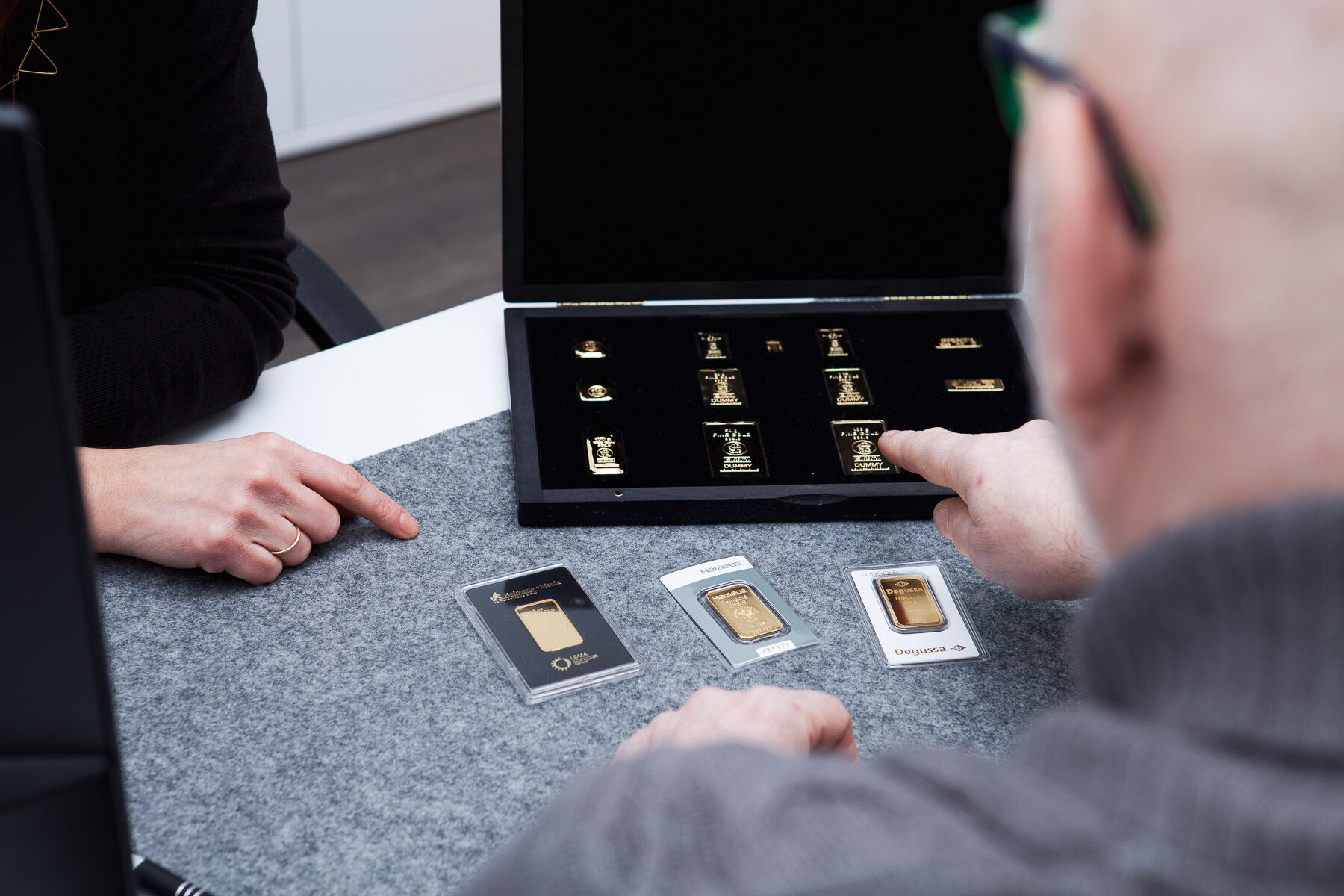 gold-oder-auch-andere-materialien-beratung Goldbarren Beratung bei der Moroder Scheideanstalt