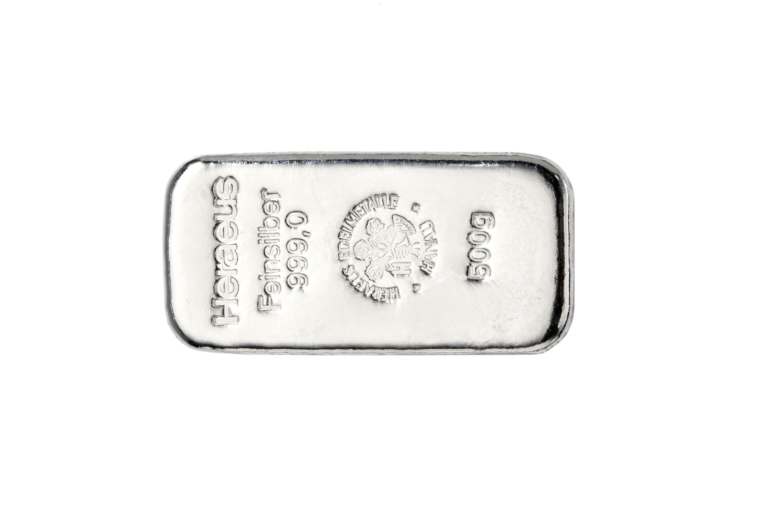 Querformatiger 500 g Heraeus Silberbarren mit Herstellerlogo, Feingewicht und Feinheitsangabe