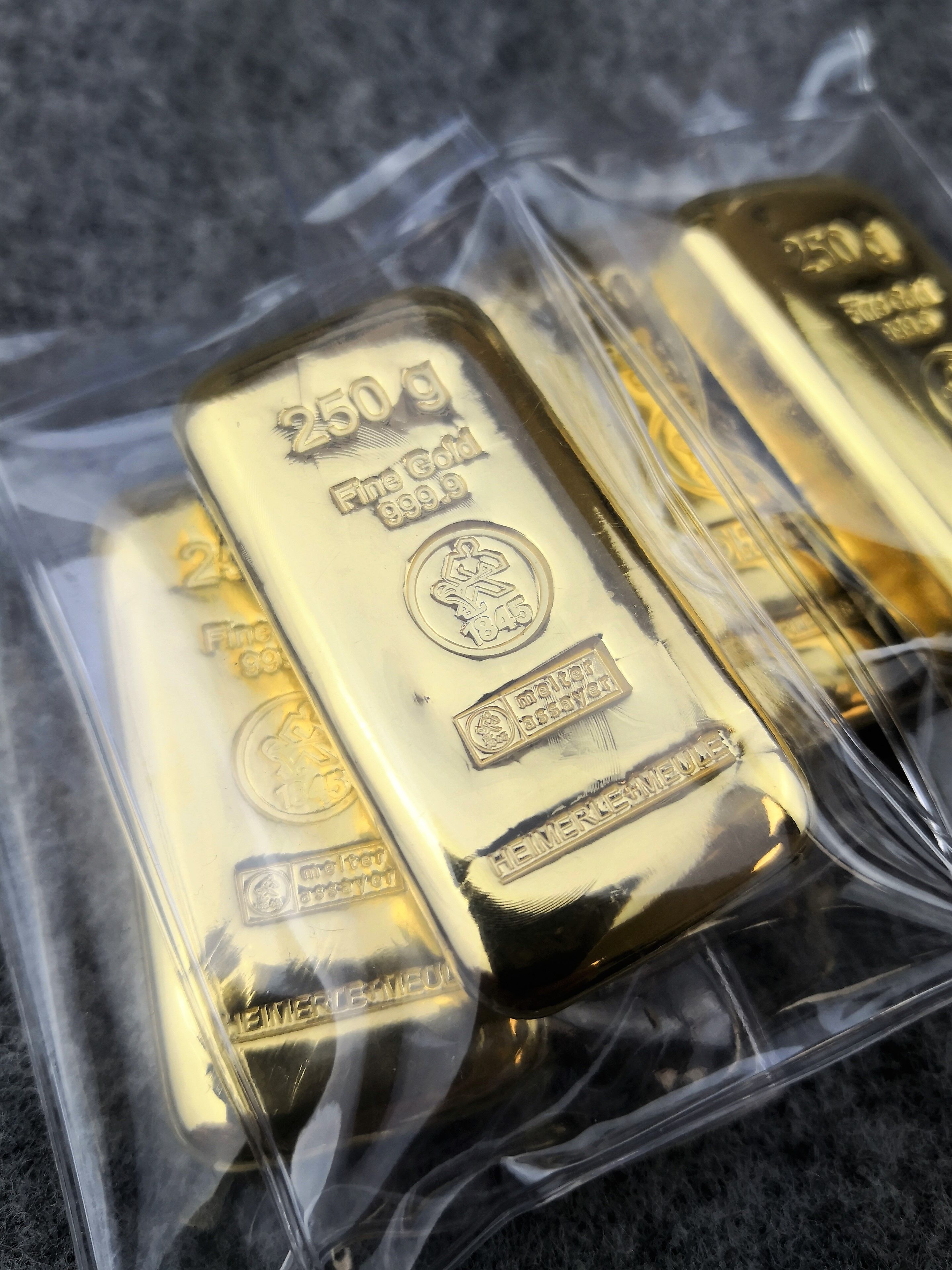 Goldbarren verkaufen zum aktuellen Goldkurs an der Börse bei der Moroder Scheideanstalt