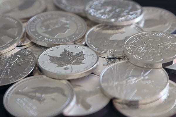 Kanadische Maple Leaf Silbermünzen als Beispiel für den Verkauf von Silbermünzen