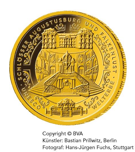 Bildseite der 100 Euro Goldmünze Schlösser Augustusburg und Falkenlust in Brühl 2018 mit UNESCO-Welterbe-Motiv